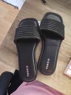 Torrid Size 8 ww slides