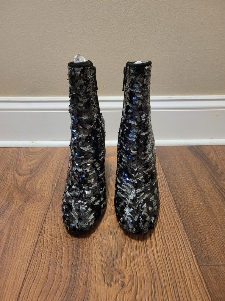 Kendall + Kylie Dress Booties