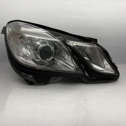 10-13 Mercedes Benz E350 E550 Passenger Side RT Halogen Headlight OEM 
