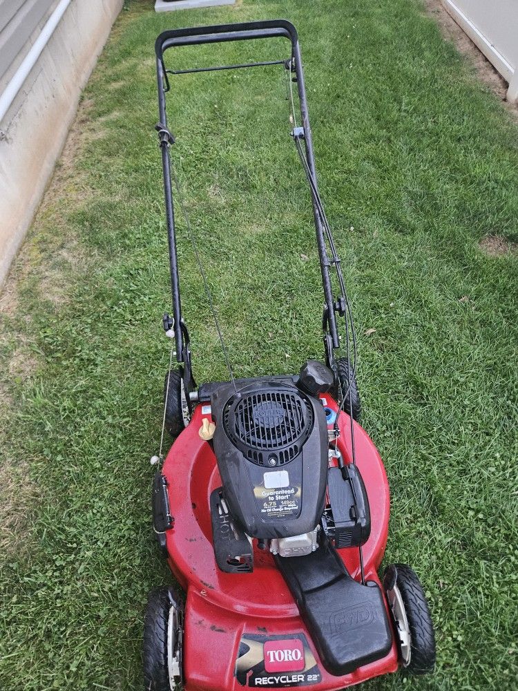 Toro Self-propelled Mower Runs As Is No Warranty Cash Only Price $188.00
