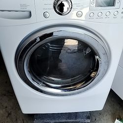 LG  LARGE CAPACITY ELECTRIC DRYER 