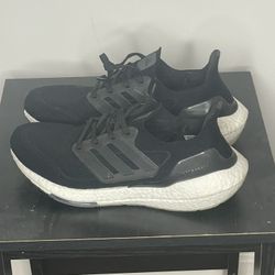 Men’s Adidas Ultra Boost Shoes Sz 11