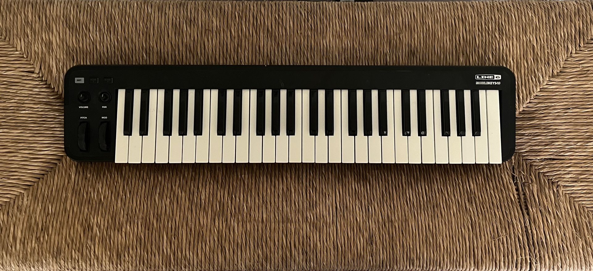 Line 6 Mobile Keys 49 USB Midi Controller Keyboard