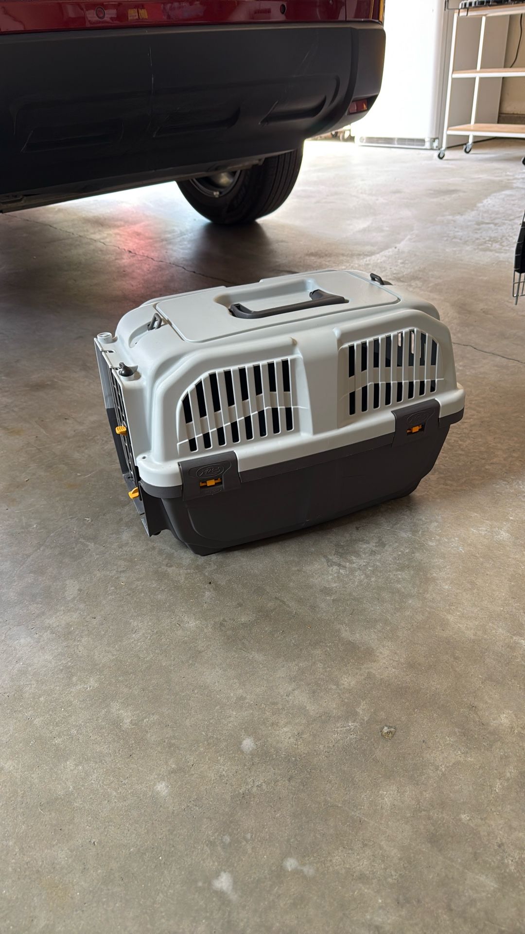 Pet carrier