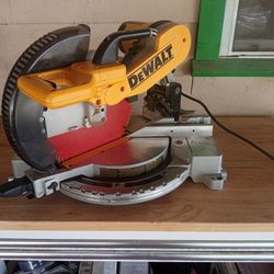 DeWalt 12" (DOUBLE BEVEL) Miter Saw