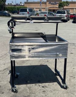Plancha con repiza con 3 charolas i con Mangera