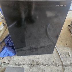 Insignia Mini Fridge