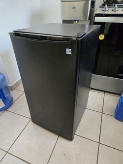 Kenmore Mini Fridge Compact Refrigerator