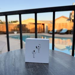 🎧 Apple AirPods (3rd Generation)