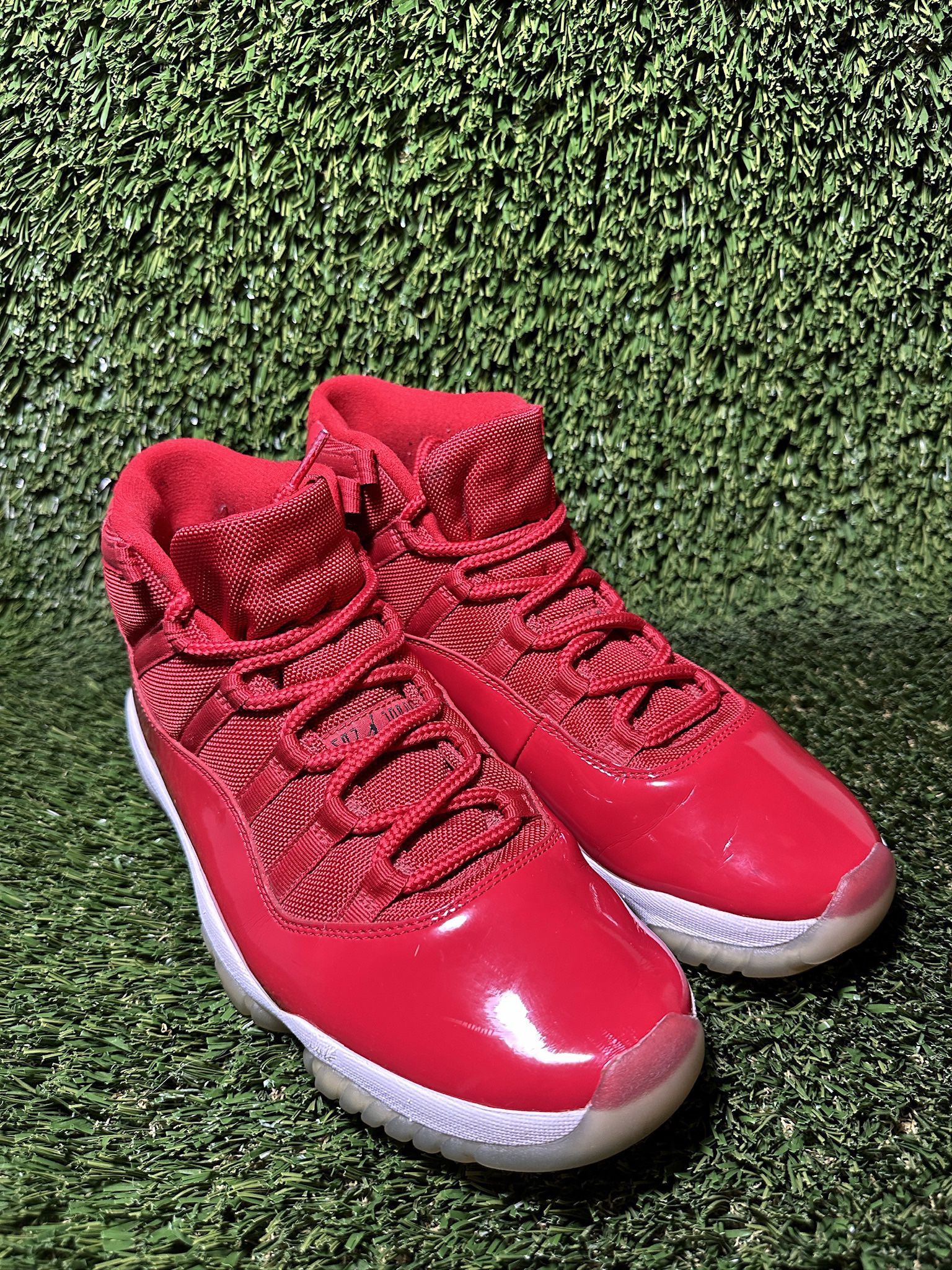 Nike Retro Air Jordan XI 11 Red Win Like 96 378037-623 Mens Size 10