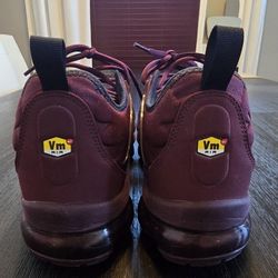 Men's NIKE VM Air Sneakers, US 11