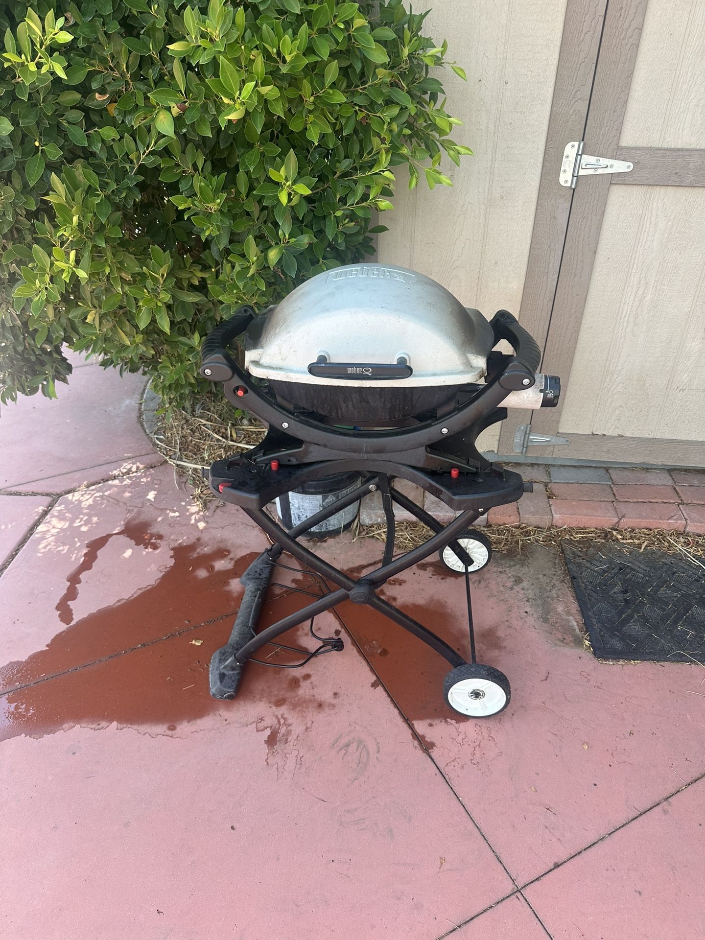Portable Weber Grill With Stand