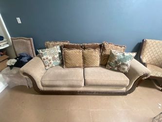 Traditional Sofa with wood frame
