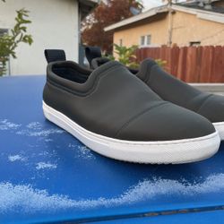 Onia Size 11