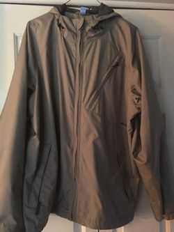 Men’s Columbia Jacket (size medium)