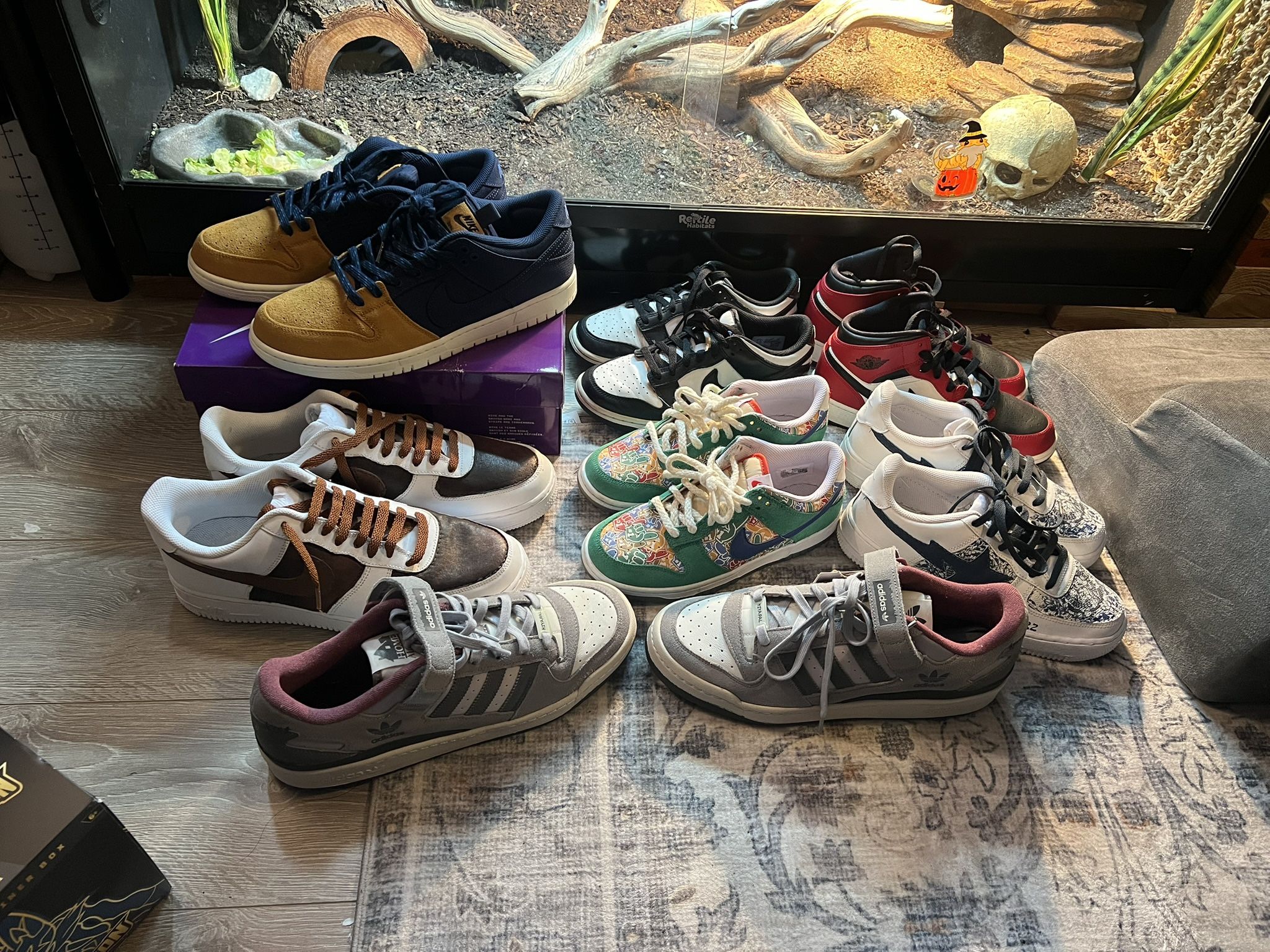 Nike Dunk , Dunk Sb , Jordan 1 , Air Force One , Adidas Forum