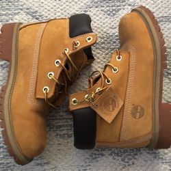Timberland Boots Size 4M