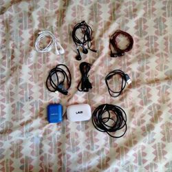 Bluetooth Earphones/Earphones/Cables