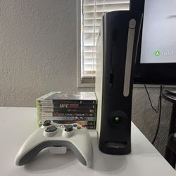 Microsoft Xbox 360, White Console 120GB, w/ Controller & Cables WORKING  + Game!