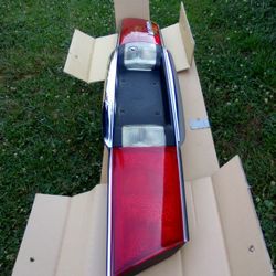 Buick Lesabre rear tail lamp/ back up assembly