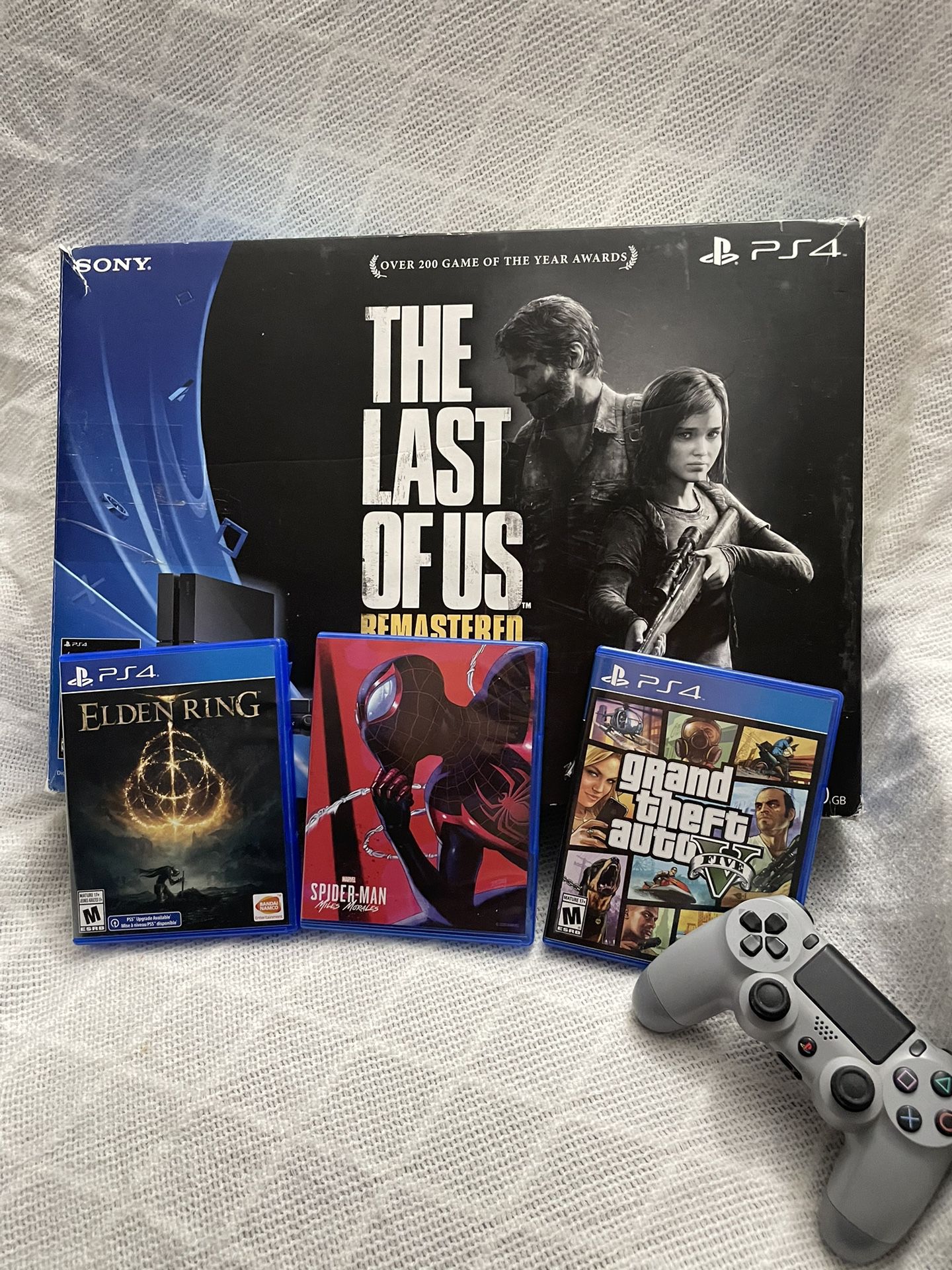 1TB PS4 W/ 3 Games And Limited Edition 20th Anniversary Controller