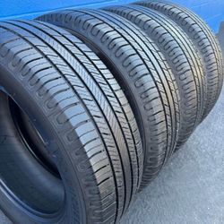 225/65r17 Michelin Tires Con 80% De Vida Las 4 