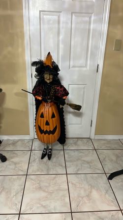 Halloween Witch Pumpkin Figure Decoration