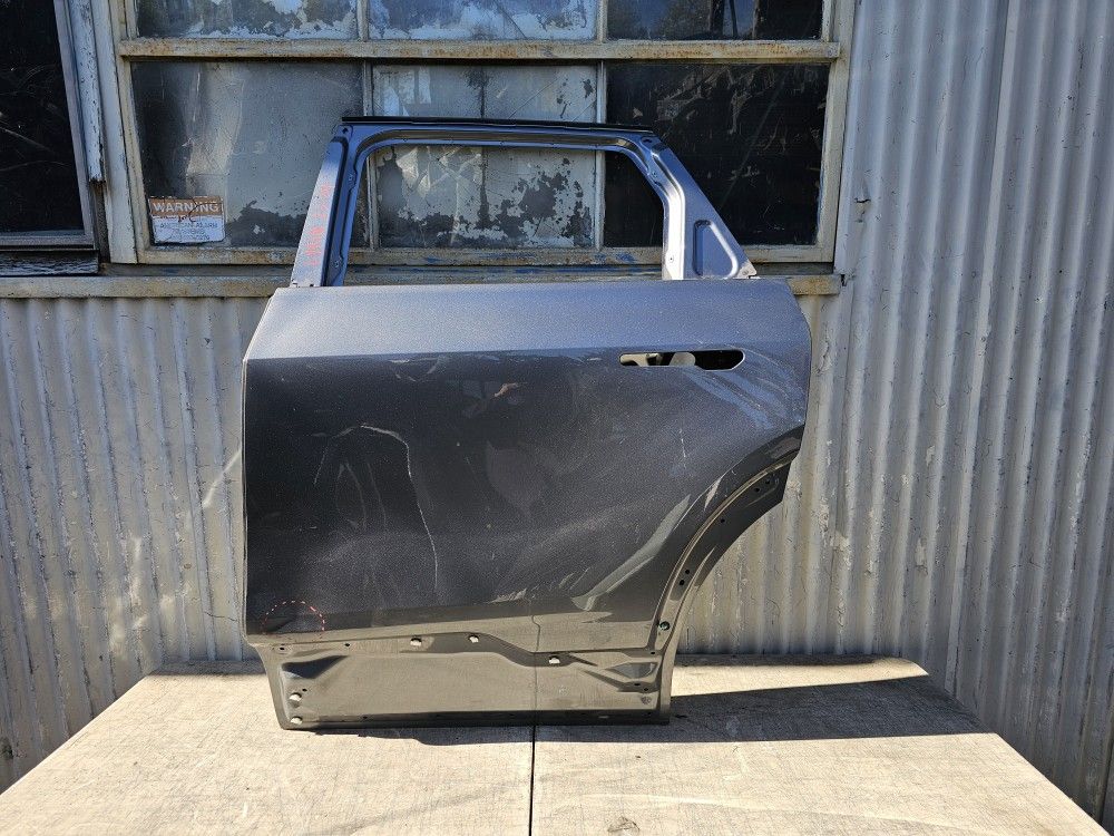 Cadillac Lyriq 2024 2025 Left Rear Door