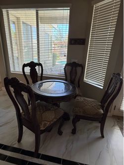Dining table and 4 chairs