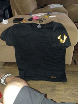 True religion t shirt gold