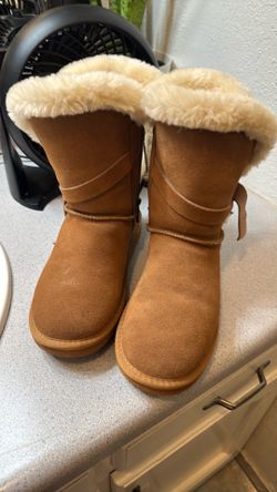 Kami Boots Size 8