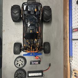 Traxxas Rustler 2wd With Loads Of Accessories