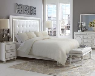 Baldwin Cream 3-Piece King Comforter Set