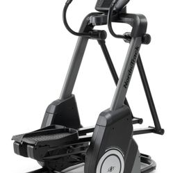 NordicTrack FS10i FreeStride Trainer Elliptical  Like New!!!
