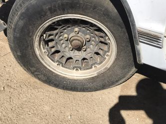 Chevy wheels came off S-10 have all 4