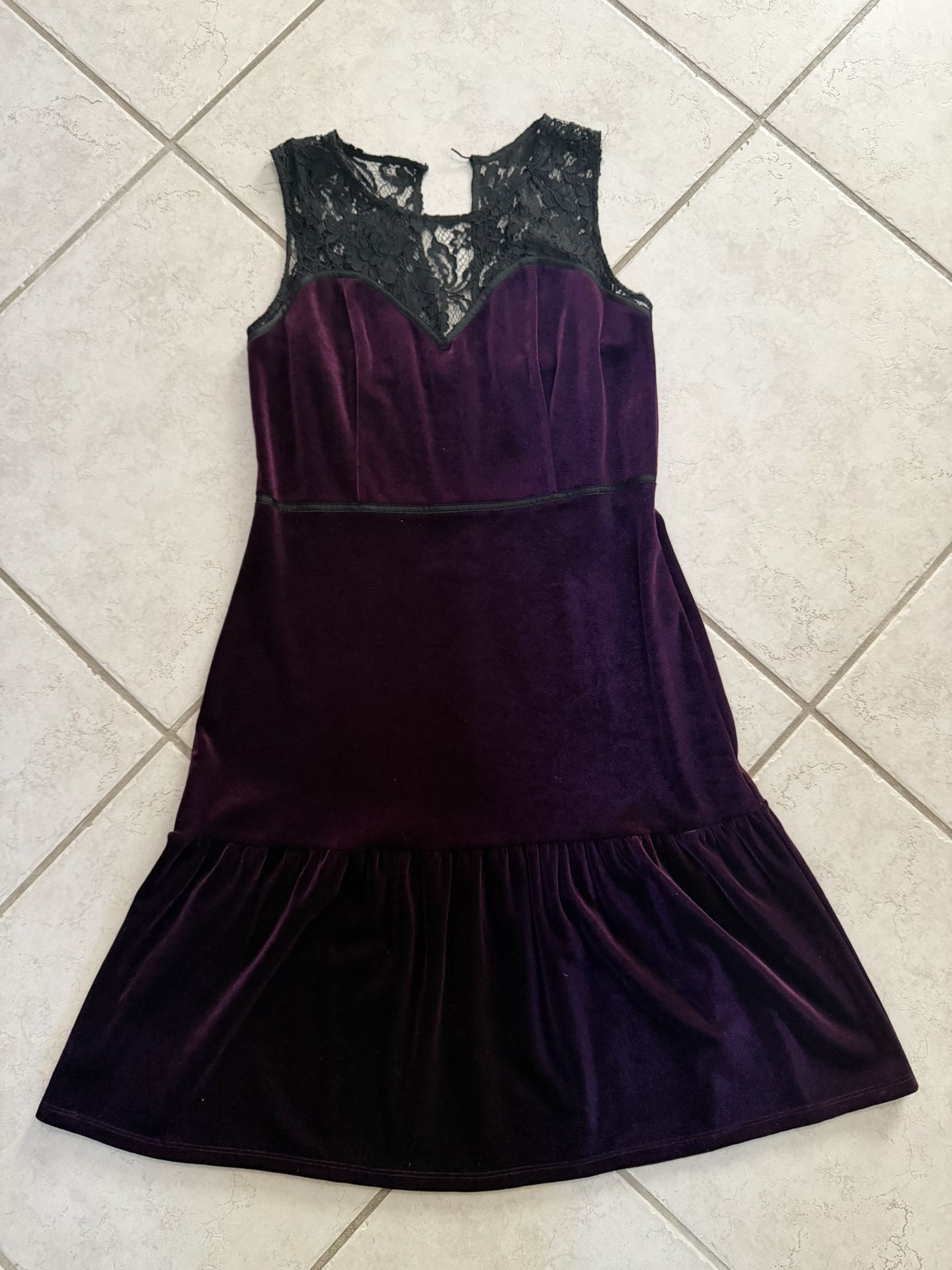Nanette Lepore Women's Sleeveless Lace And Velvet Dress Size 12