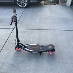 Razor E90  E Scooter (with Helmet And Charger)