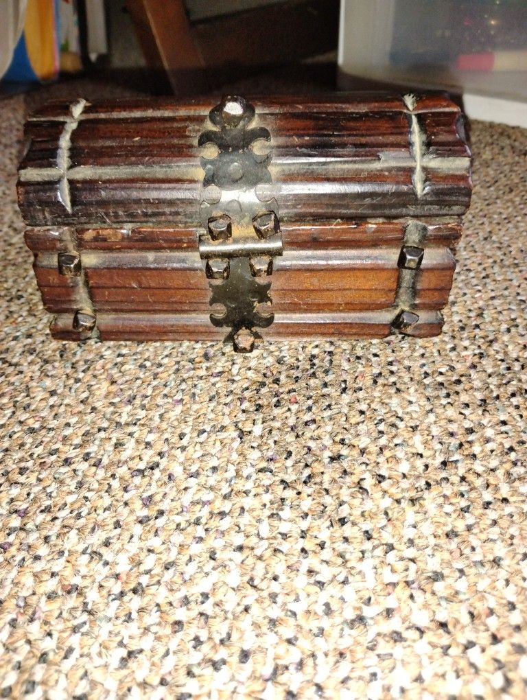 Pirates Treasure Chest Box