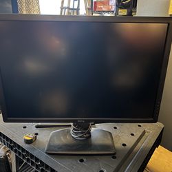 3 Dell Monitors 30” - U3014t Matching