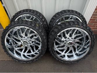 NEW 24x12 chrome TIS wheels wrapped in atturo mts 33x13.50R24 tires