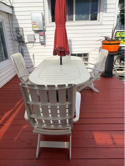 Patio dining room