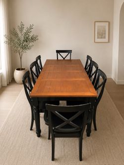 Extendable dining set