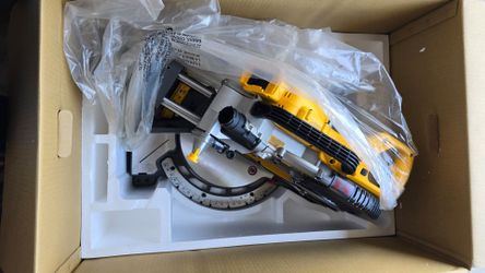 Dewalt miter saw 60V