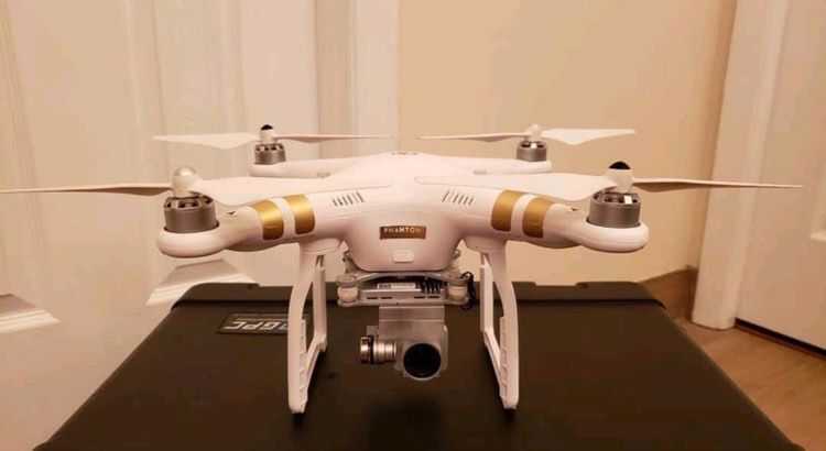 DJI Phantom 3 Professional Quadcopter Drone with 4K Camera