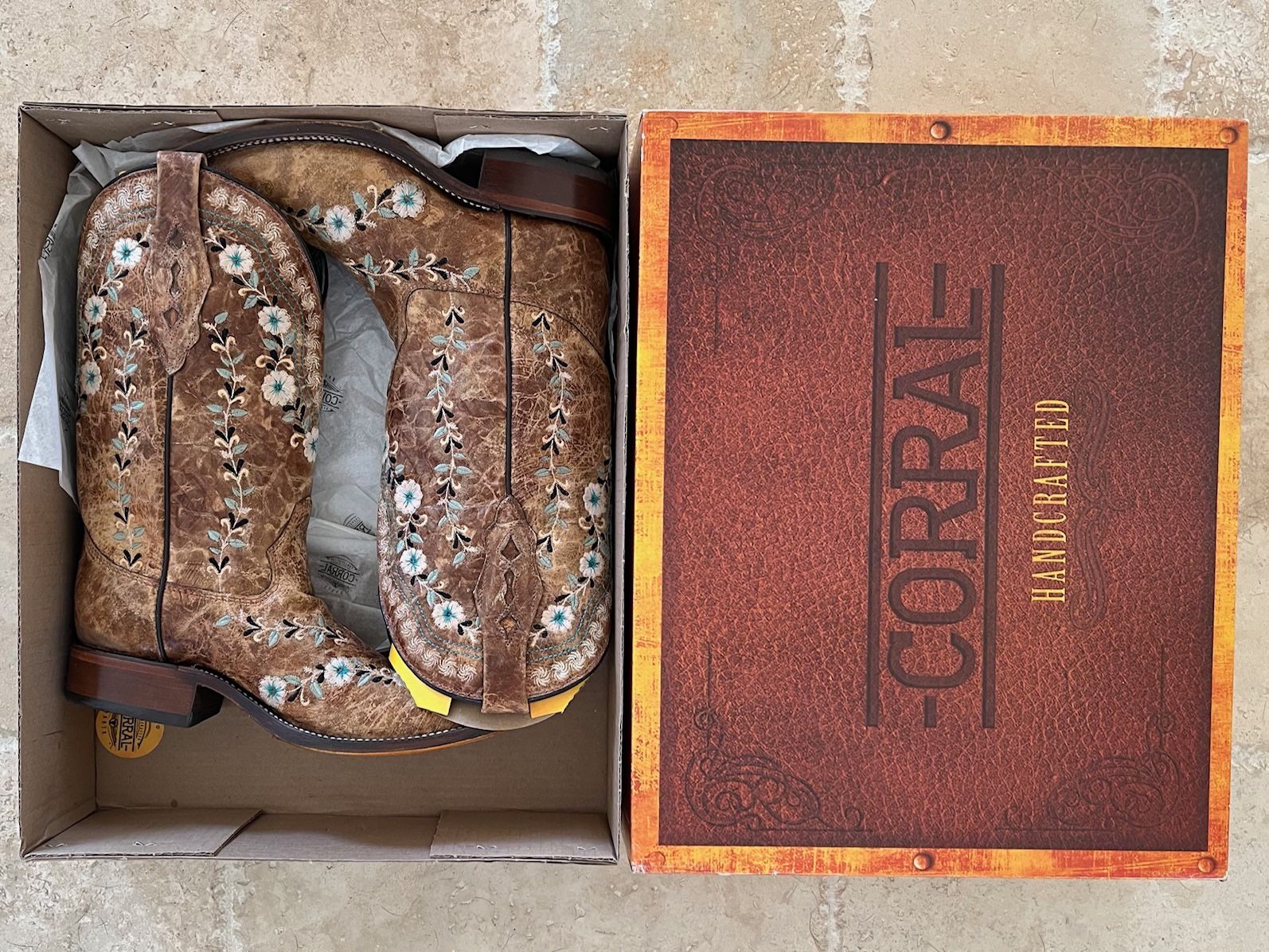 Woman’s Corral Leather Cowboy Boots Size 8.5