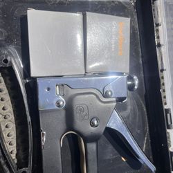 Stapler Gun 