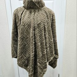 NEW Faux Fur Fuzzy Poncho Shawl