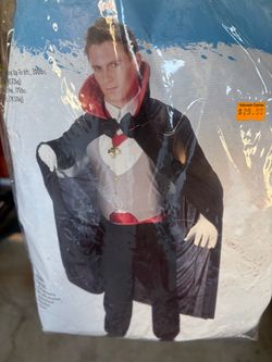 Men’s Vampire Halloween Costume