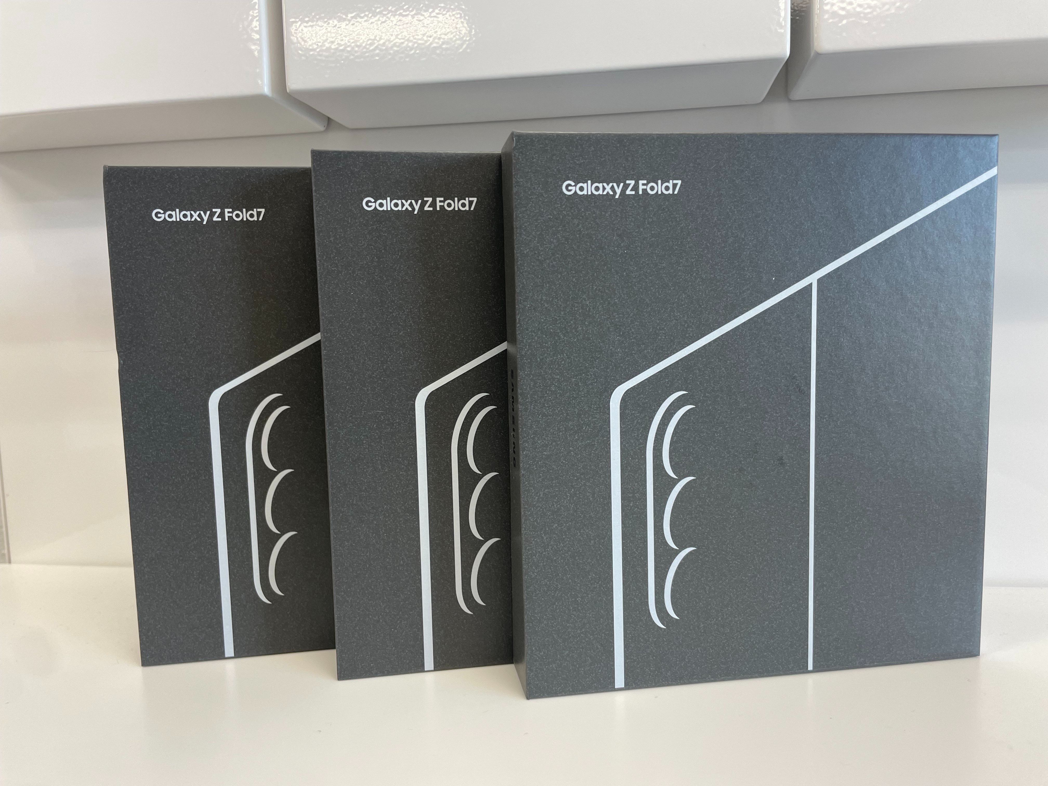 📱 Samsung Galaxy Z Fold 7