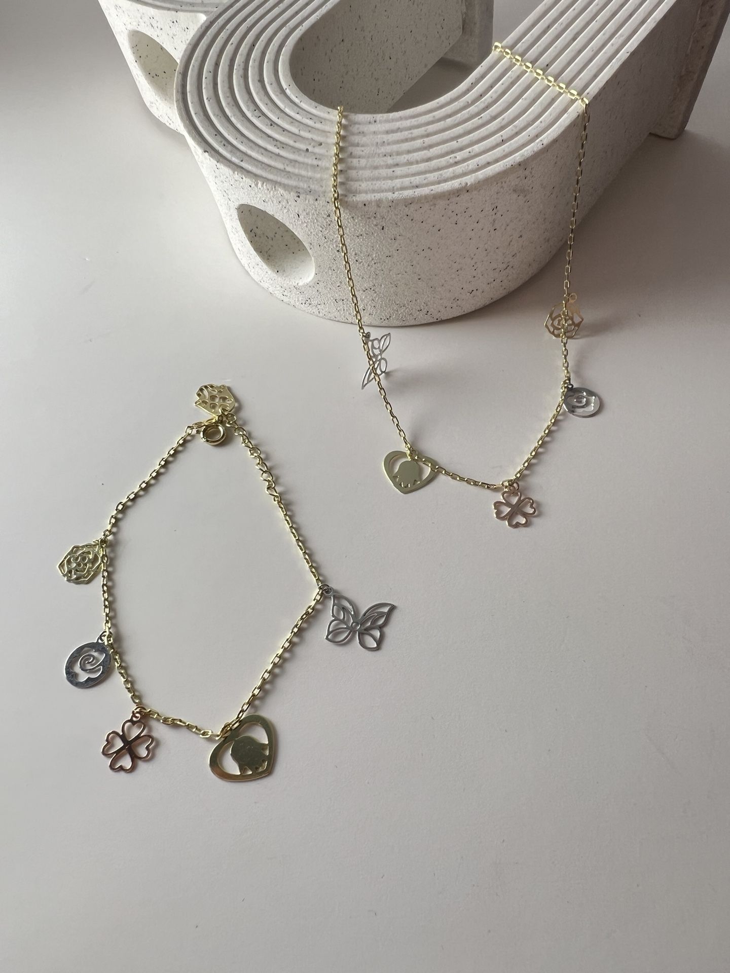 Jewelry Pendant Necklace and Bracelet 18k plated stainless steel